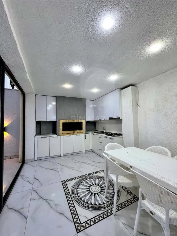 Kirayə verilir 5 otaqlı həyət evi 400 m²