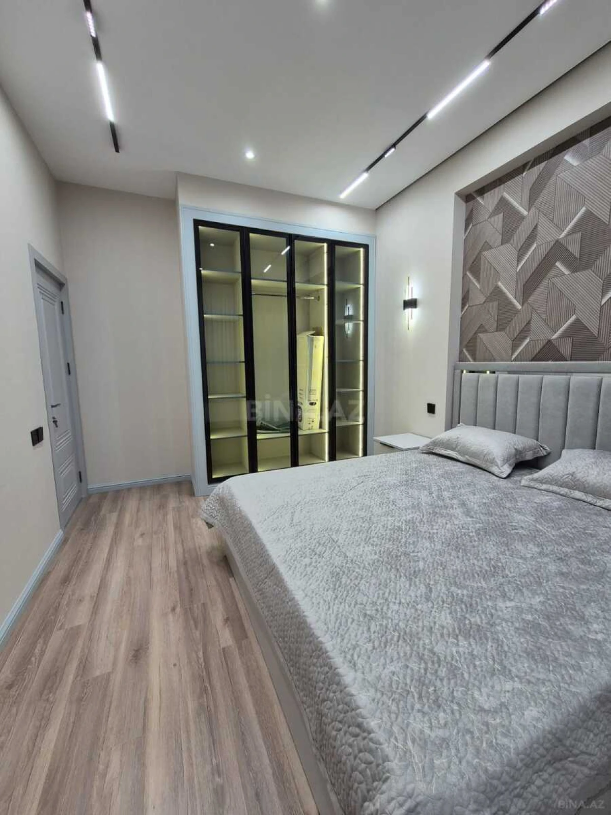 Satılır 3 otaqlı mənzil 90 m²