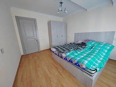 Satılır 3 otaqlı mənzil 106 m²