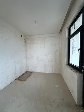 Satılır 4 otaqlı mənzil 151 m²