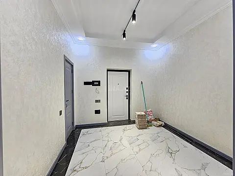 Satılır 2 otaqlı mənzil 70 m²