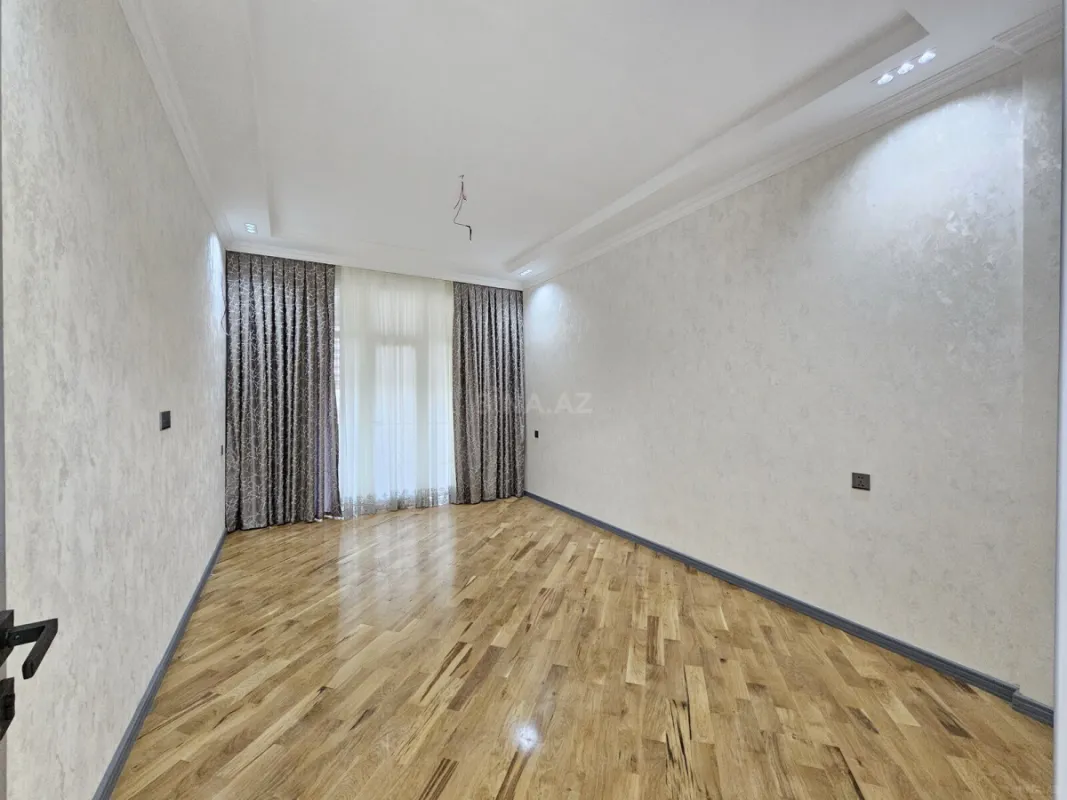 Satılır 2 otaqlı mənzil 70 m²