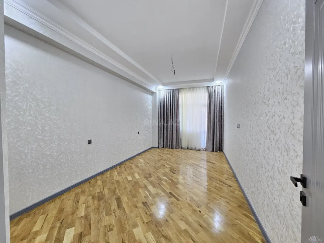 Satılır 2 otaqlı mənzil 70 m²