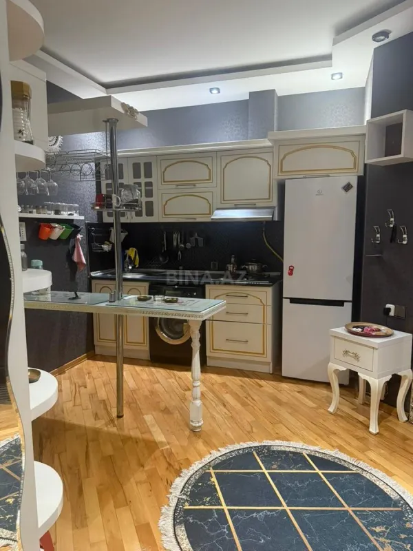 Satılır 3 otaqlı mənzil 90 m²