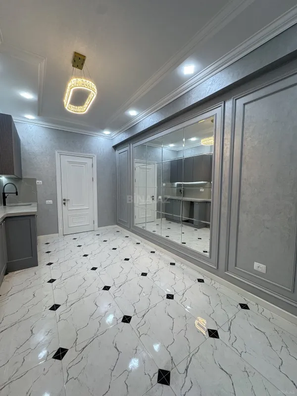 Satılır 3 otaqlı mənzil 138 m²