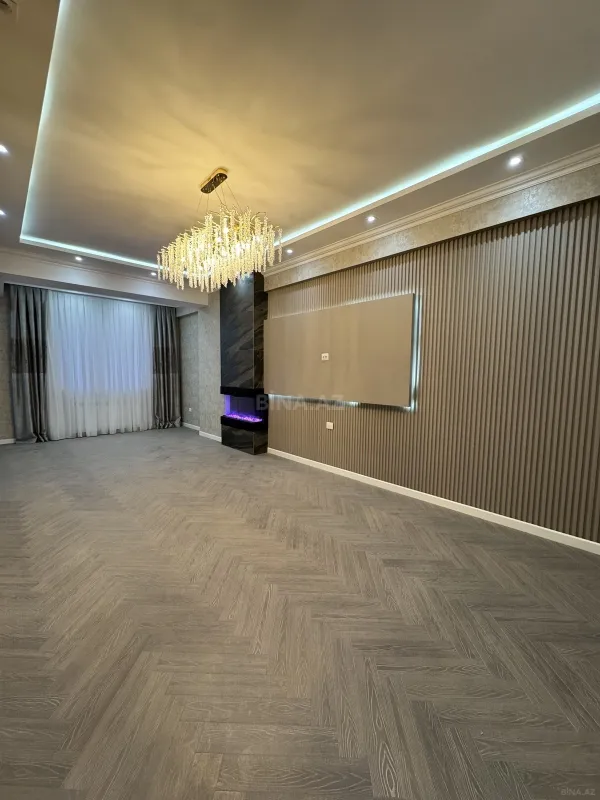 Satılır 3 otaqlı mənzil 138 m²