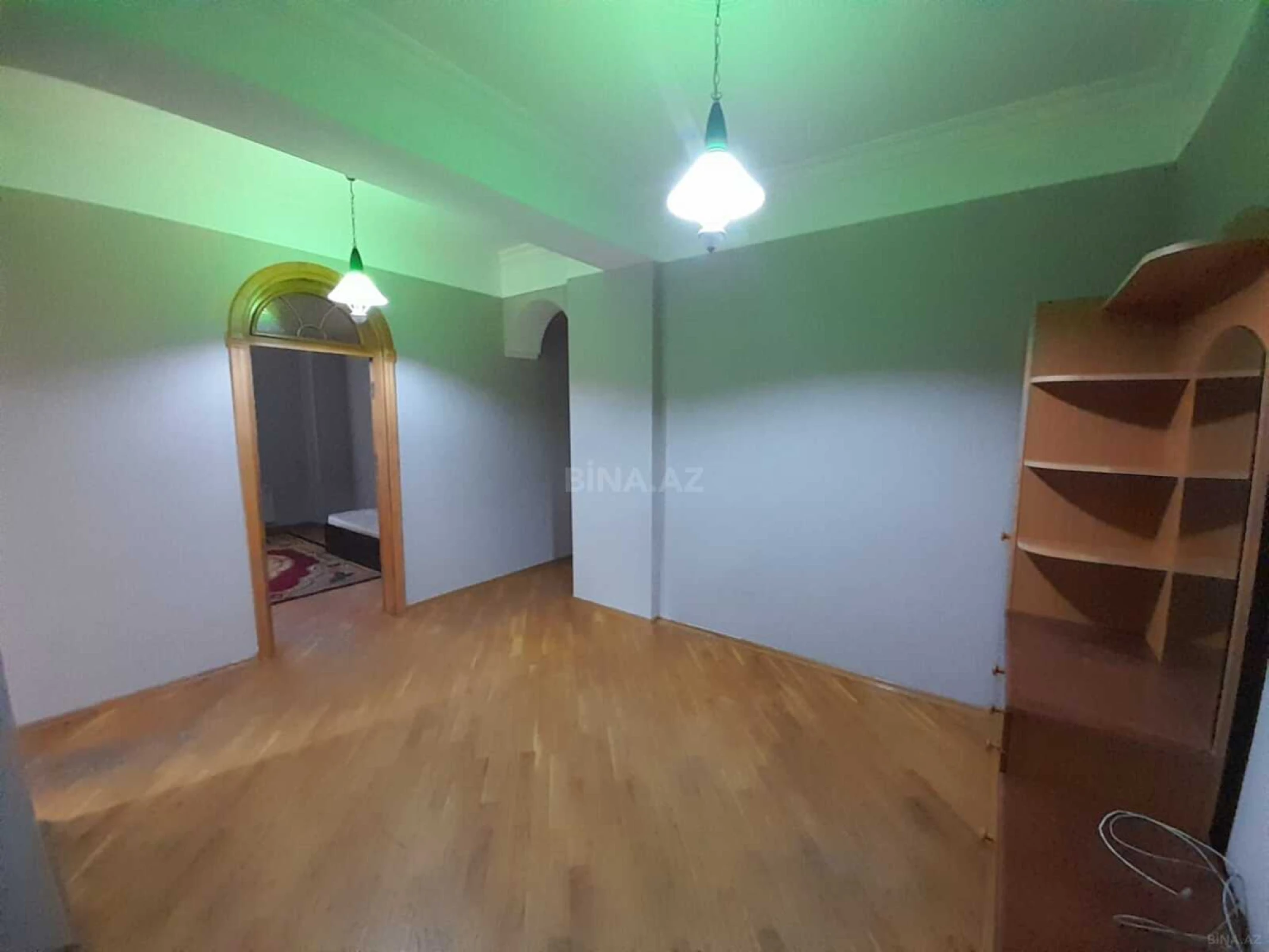 Satılır 3 otaqlı mənzil 128 m²