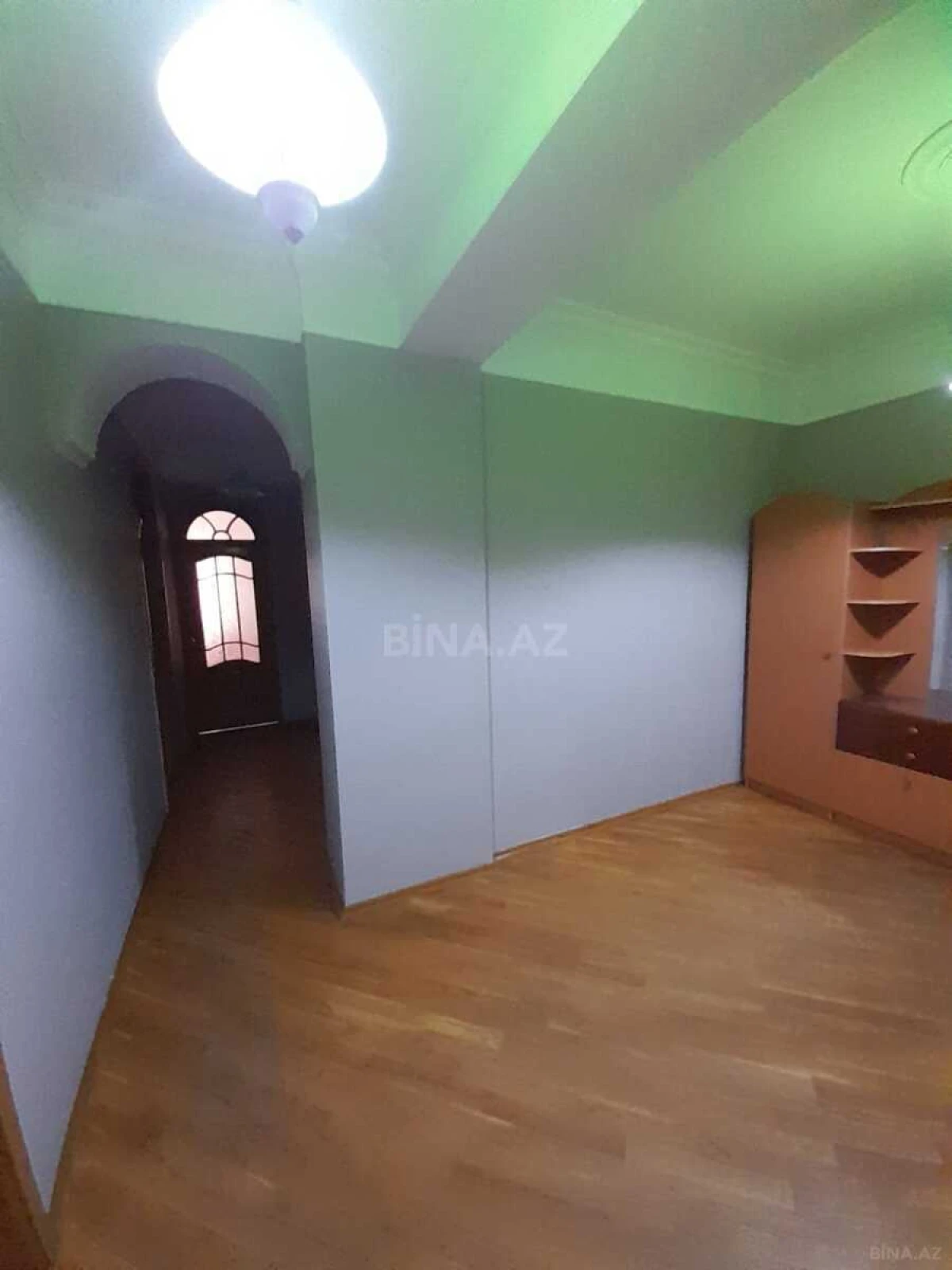 Satılır 3 otaqlı mənzil 128 m²