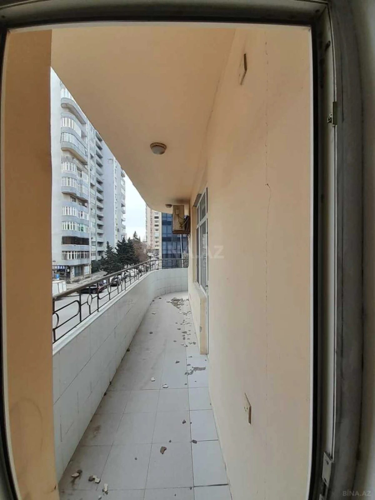 Satılır 3 otaqlı mənzil 128 m²