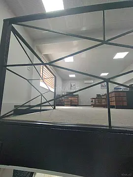 Kirayə verilir 2 otaqlı ofis 137 m²