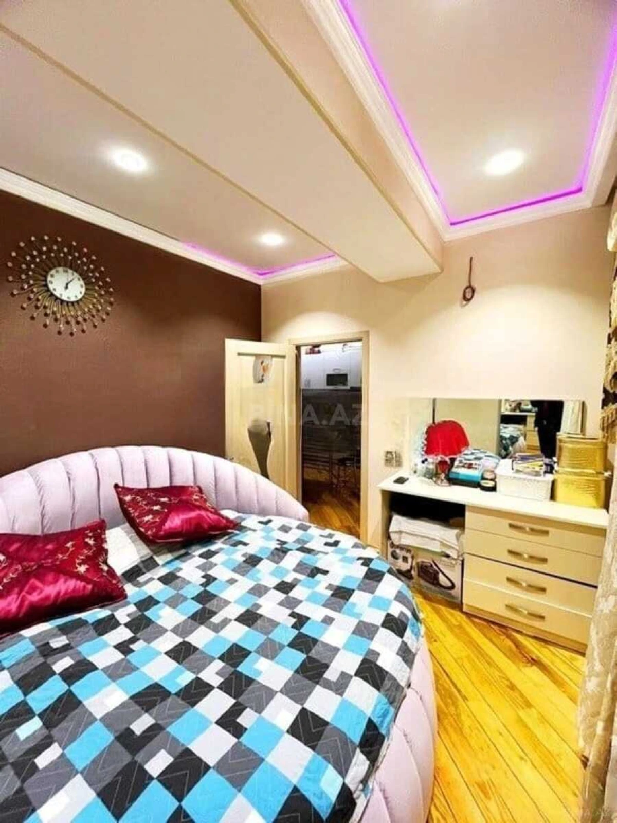 Satılır 3 otaqlı mənzil 100 m²