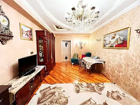 Satılır 3 otaqlı mənzil 100 m²