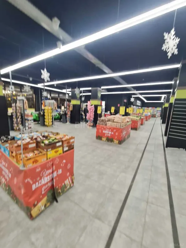 Satılır obyekt 2060 m²