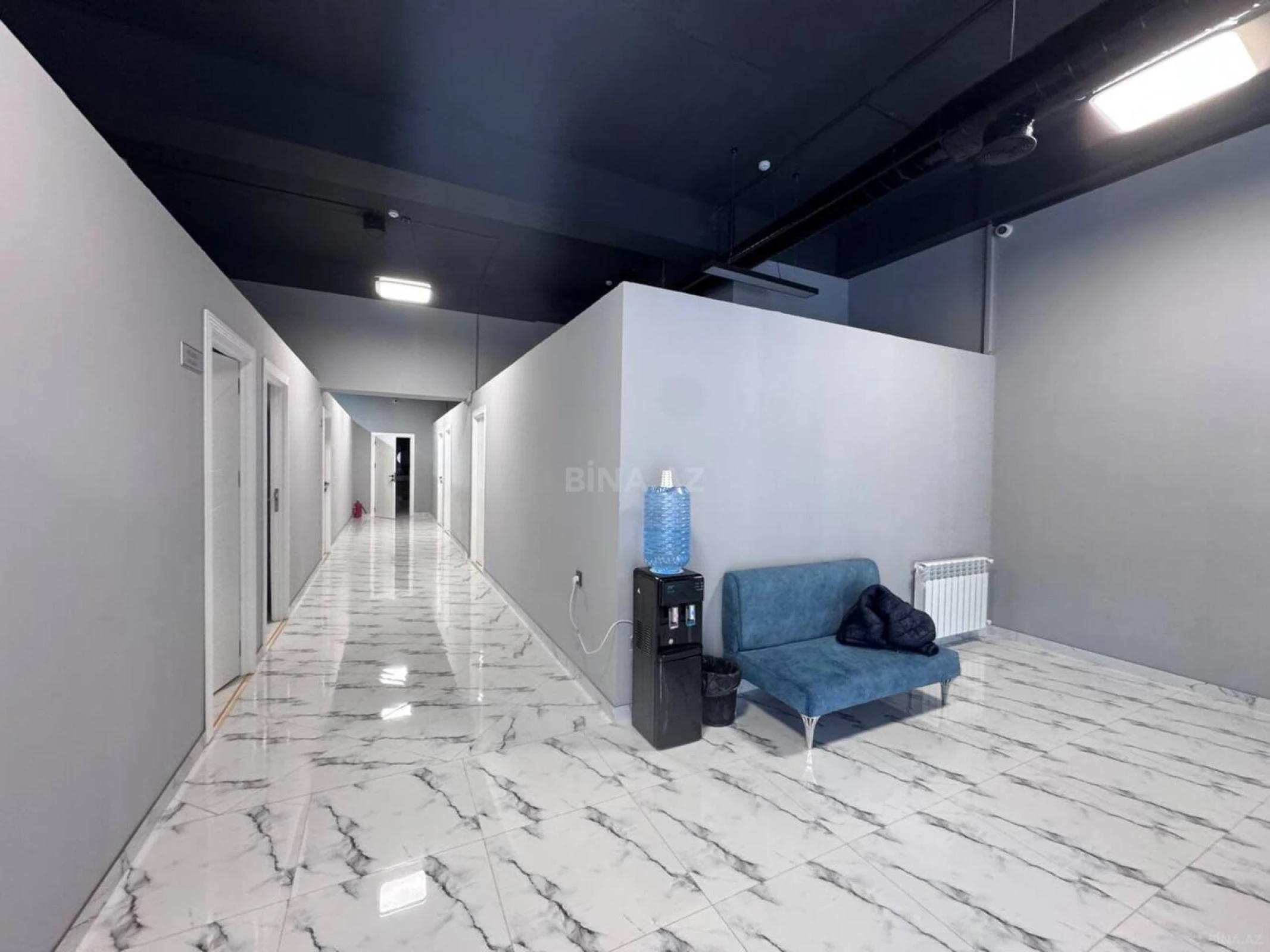 Satılır obyekt 251 m²