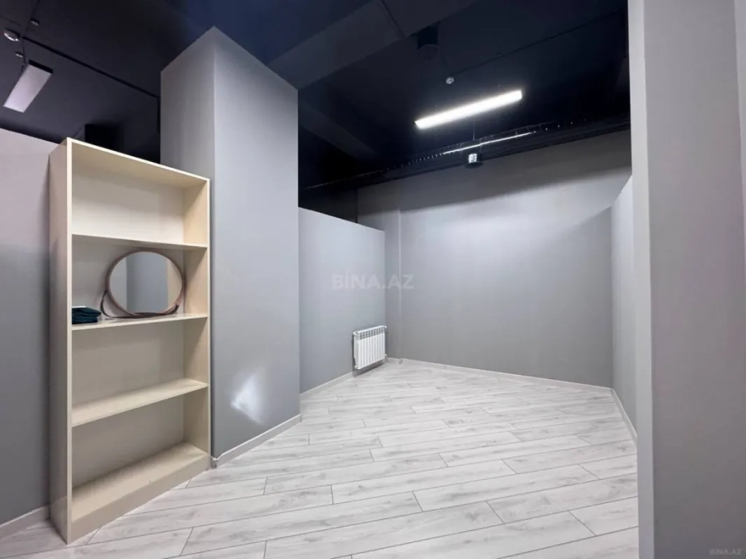 Satılır obyekt 251 m²