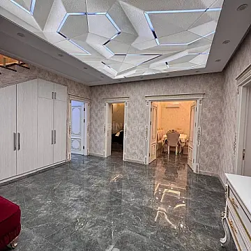 Kirayə verilir 5 otaqlı həyət evi 350 m²