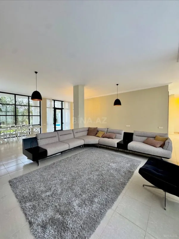 Kirayə verilir 5 otaqlı həyət evi 350 m²