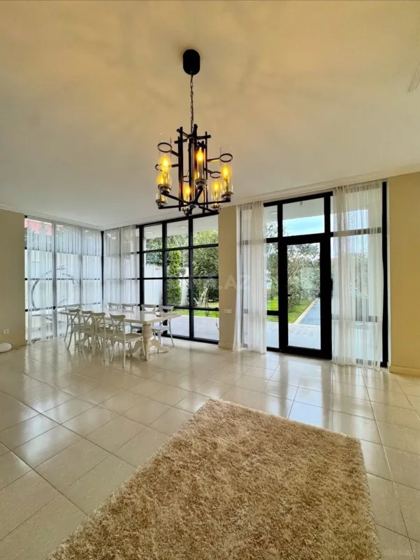Kirayə verilir 5 otaqlı həyət evi 350 m²