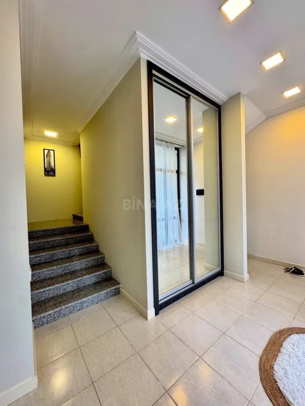 Kirayə verilir 5 otaqlı həyət evi 350 m²