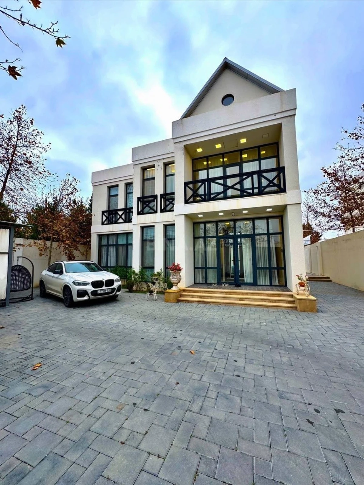 Kirayə verilir 5 otaqlı həyət evi 350 m²