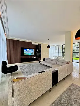 Kirayə verilir 5 otaqlı həyət evi 350 m²