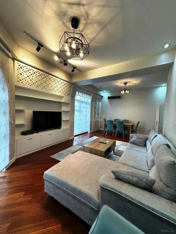 Satılır 3 otaqlı mənzil 120 m²