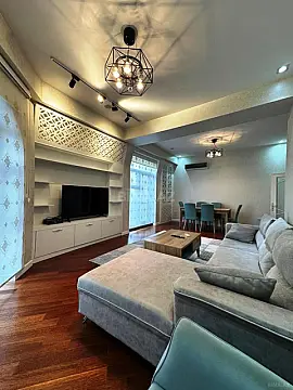 Satılır 3 otaqlı mənzil 120 m²