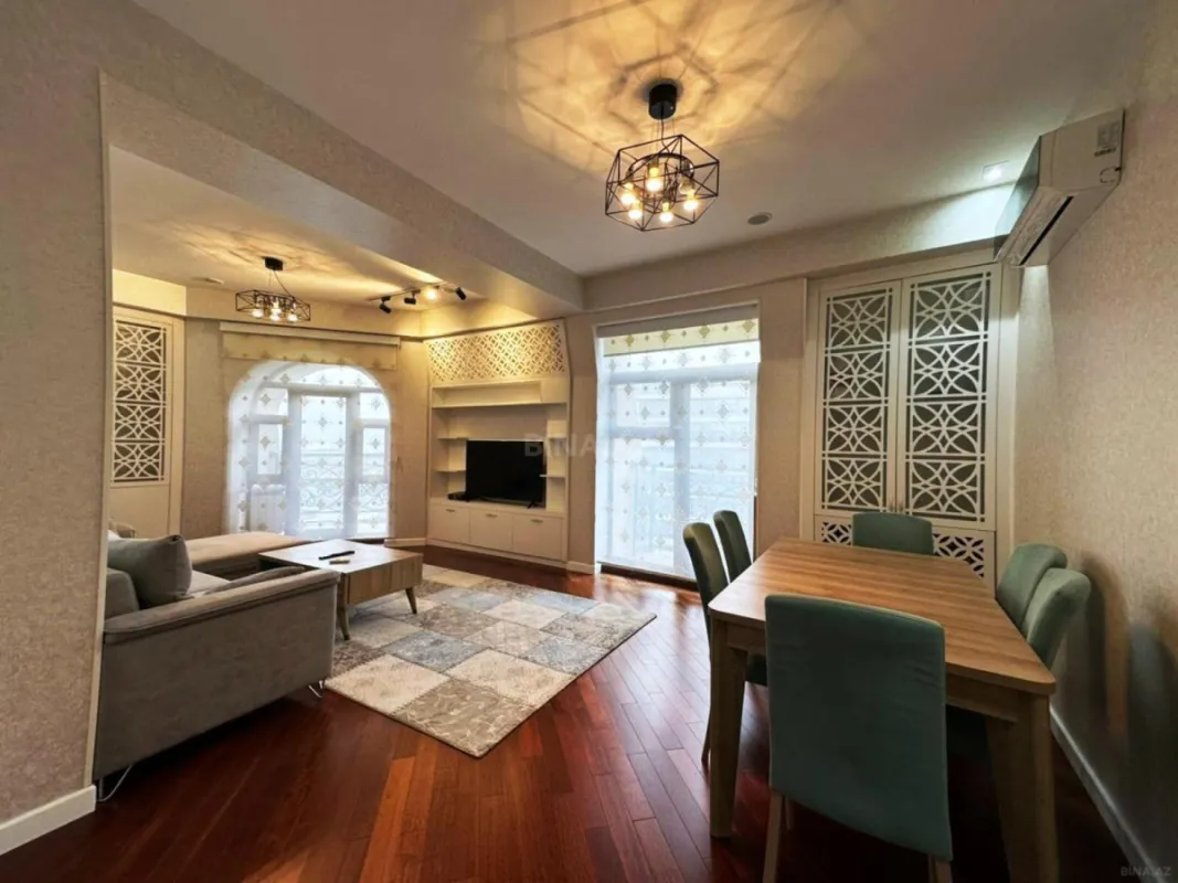 Satılır 3 otaqlı mənzil 120 m²