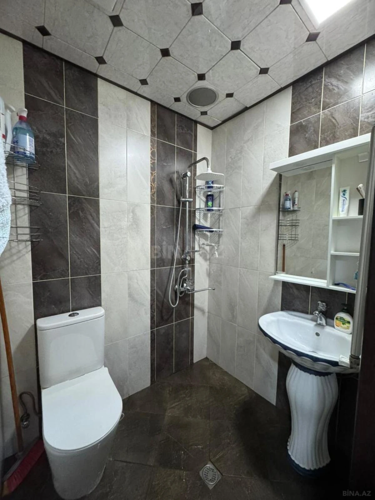 Satılır 2 otaqlı mənzil 55 m²