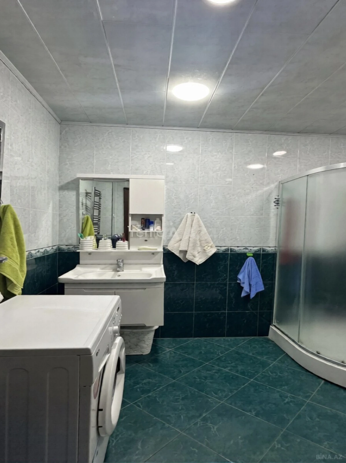 Satılır 2 otaqlı mənzil 68 m²