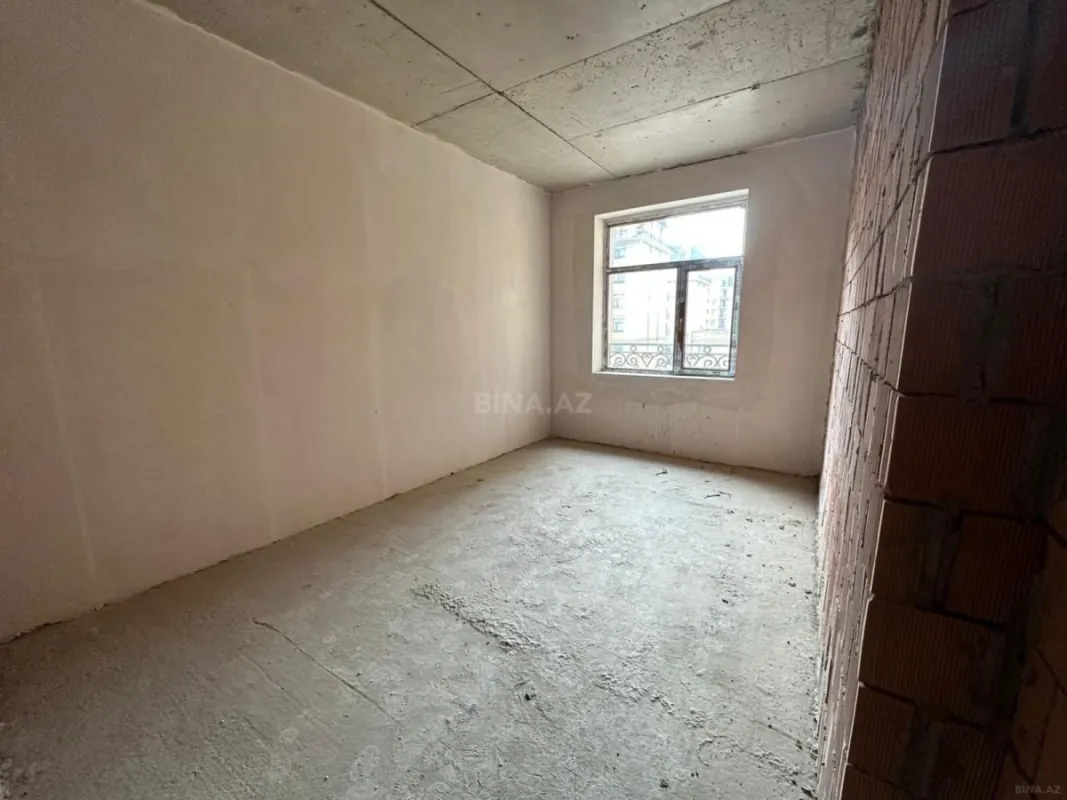 Satılır 3 otaqlı mənzil 140 m²