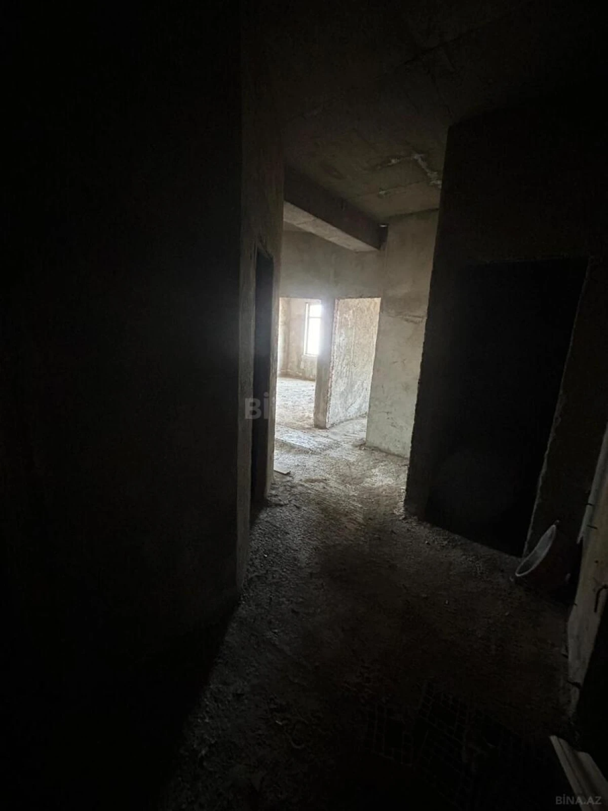 Satılır 3 otaqlı mənzil 130 m²