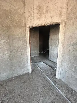 Satılır 3 otaqlı mənzil 130 m²