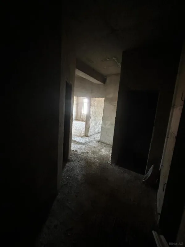 Satılır 3 otaqlı mənzil 130 m²