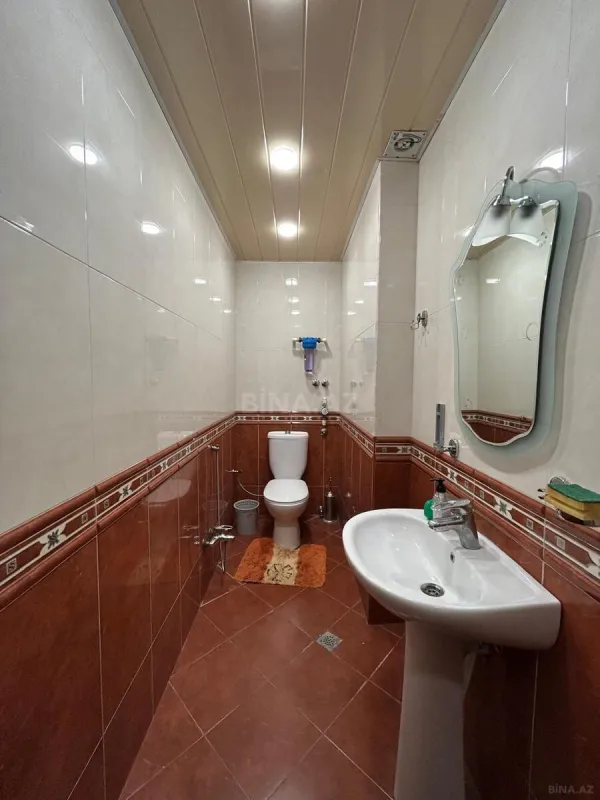 Satılır 3 otaqlı mənzil 172 m²