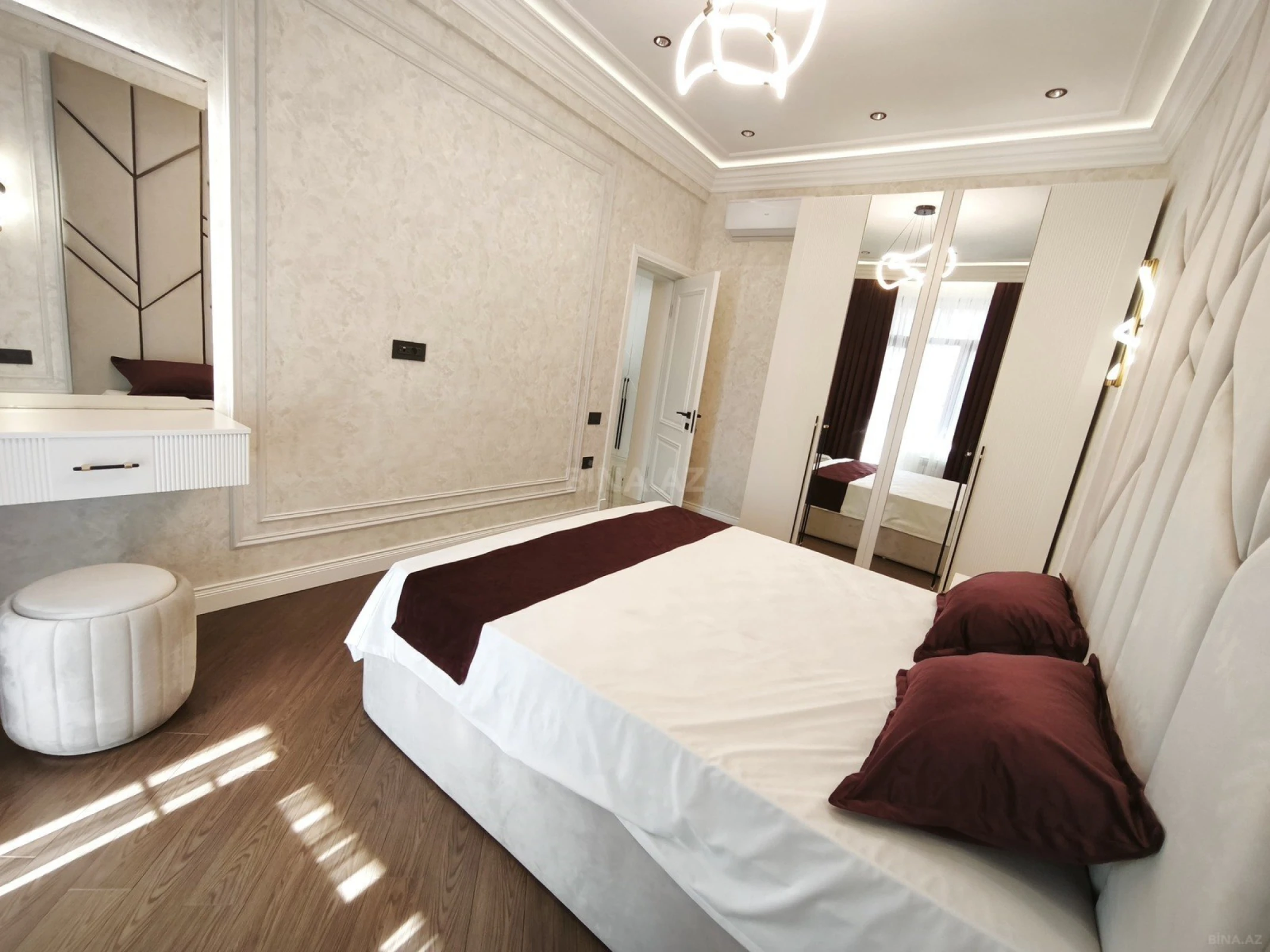 Kirayə verilir 2 otaqlı mənzil 88 m²