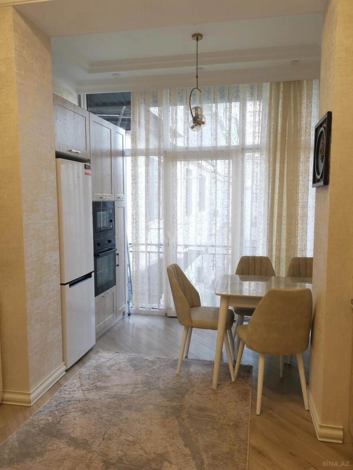 Kirayə verilir 2 otaqlı mənzil 60 m²