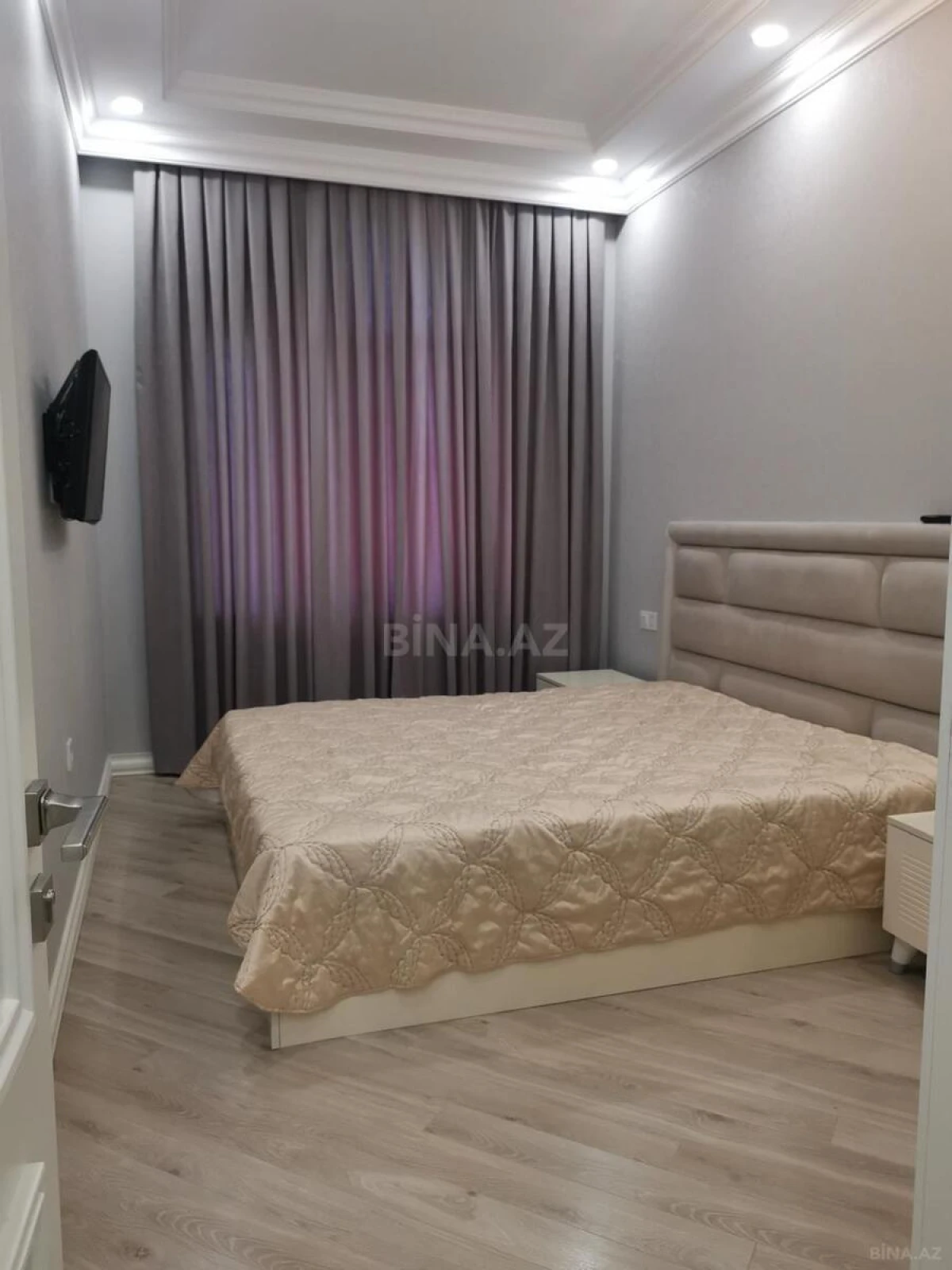 Kirayə verilir 2 otaqlı mənzil 60 m²