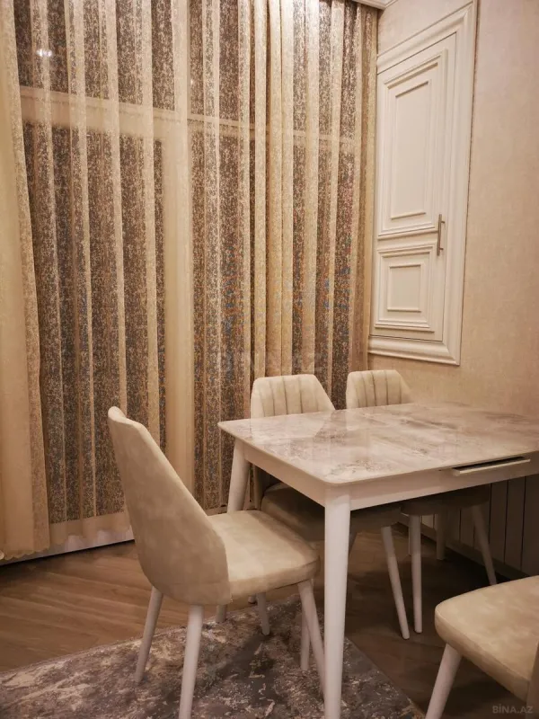 Kirayə verilir 2 otaqlı mənzil 60 m²