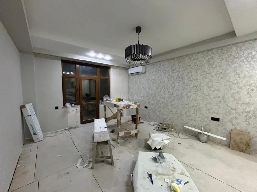 Satılır 2 otaqlı mənzil 70 m²