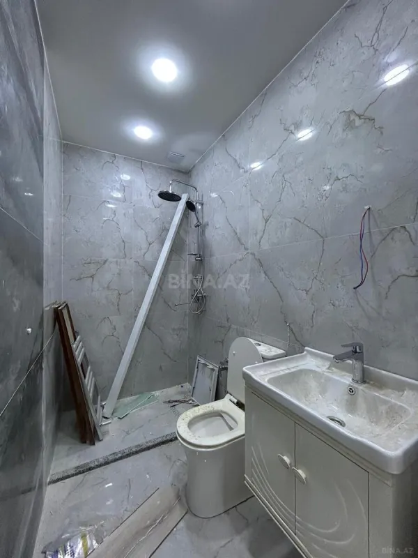Satılır 2 otaqlı mənzil 70 m²