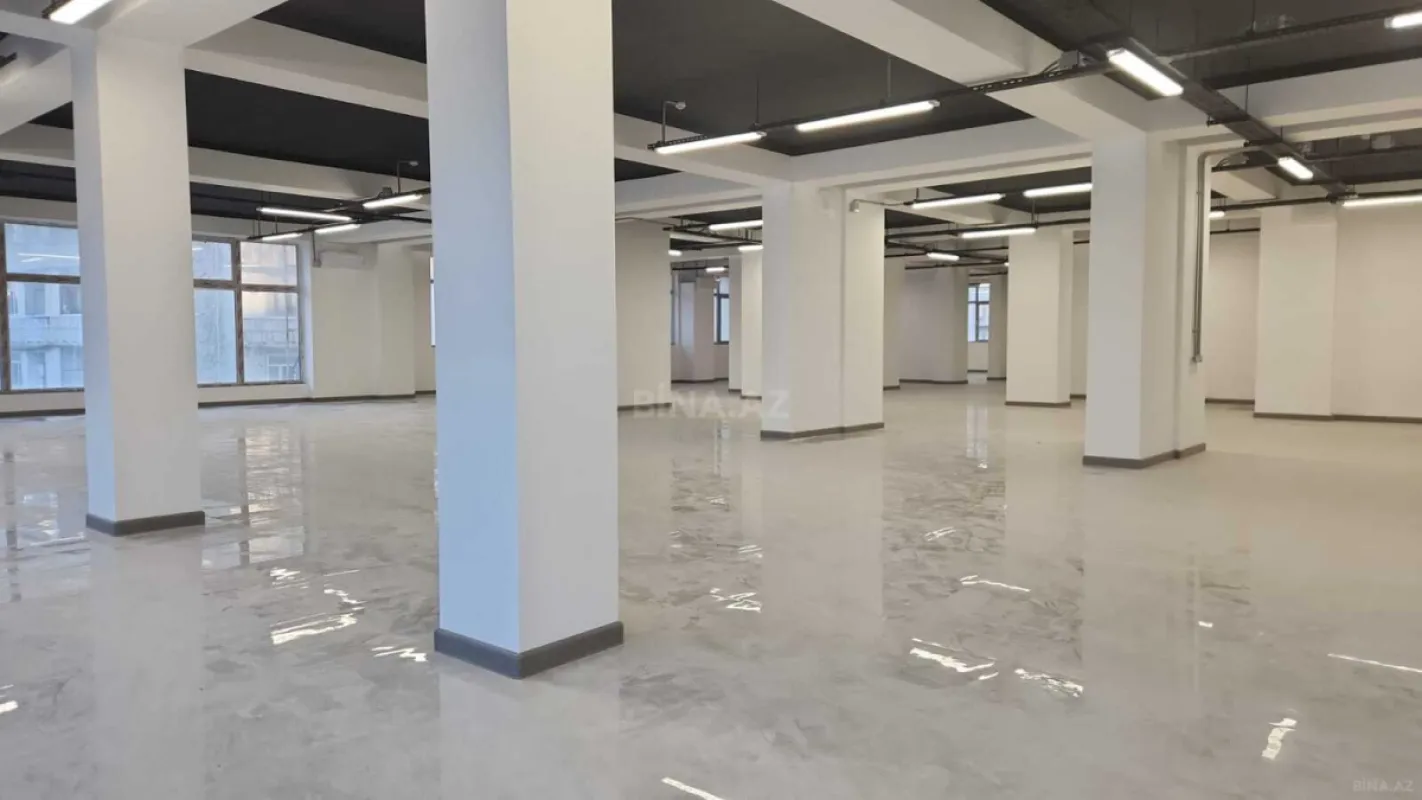 Satılır obyekt 2000 m²