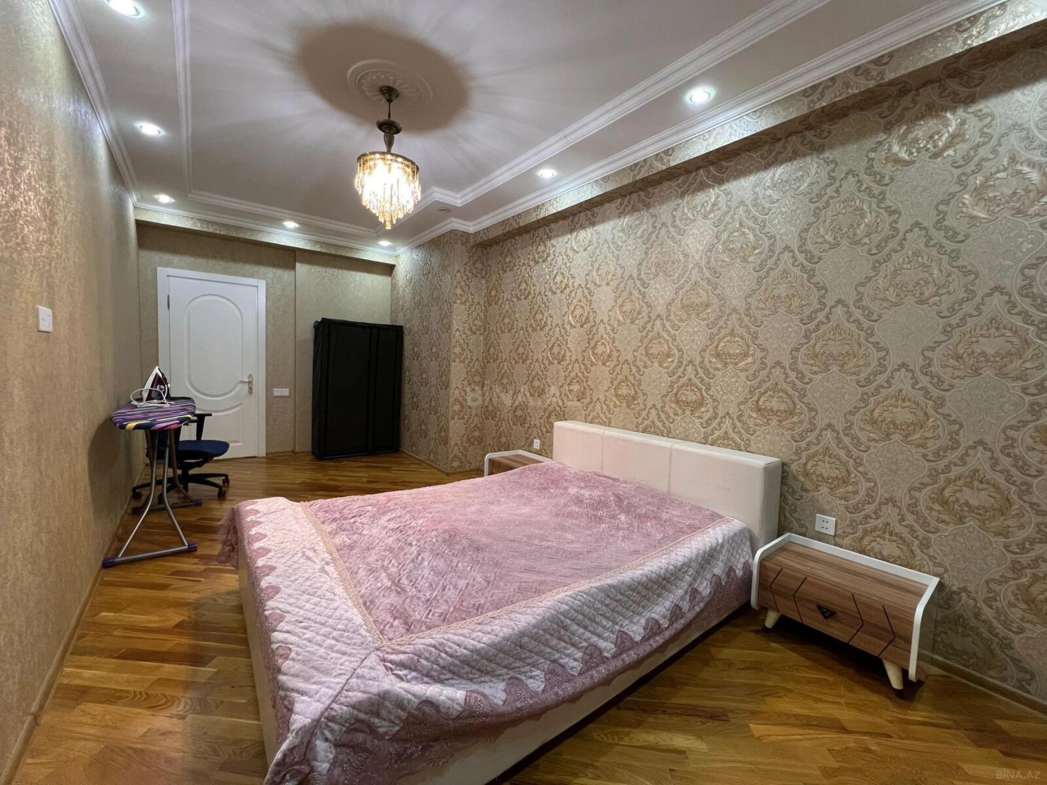 Kirayə verilir 3 otaqlı mənzil 157 m²