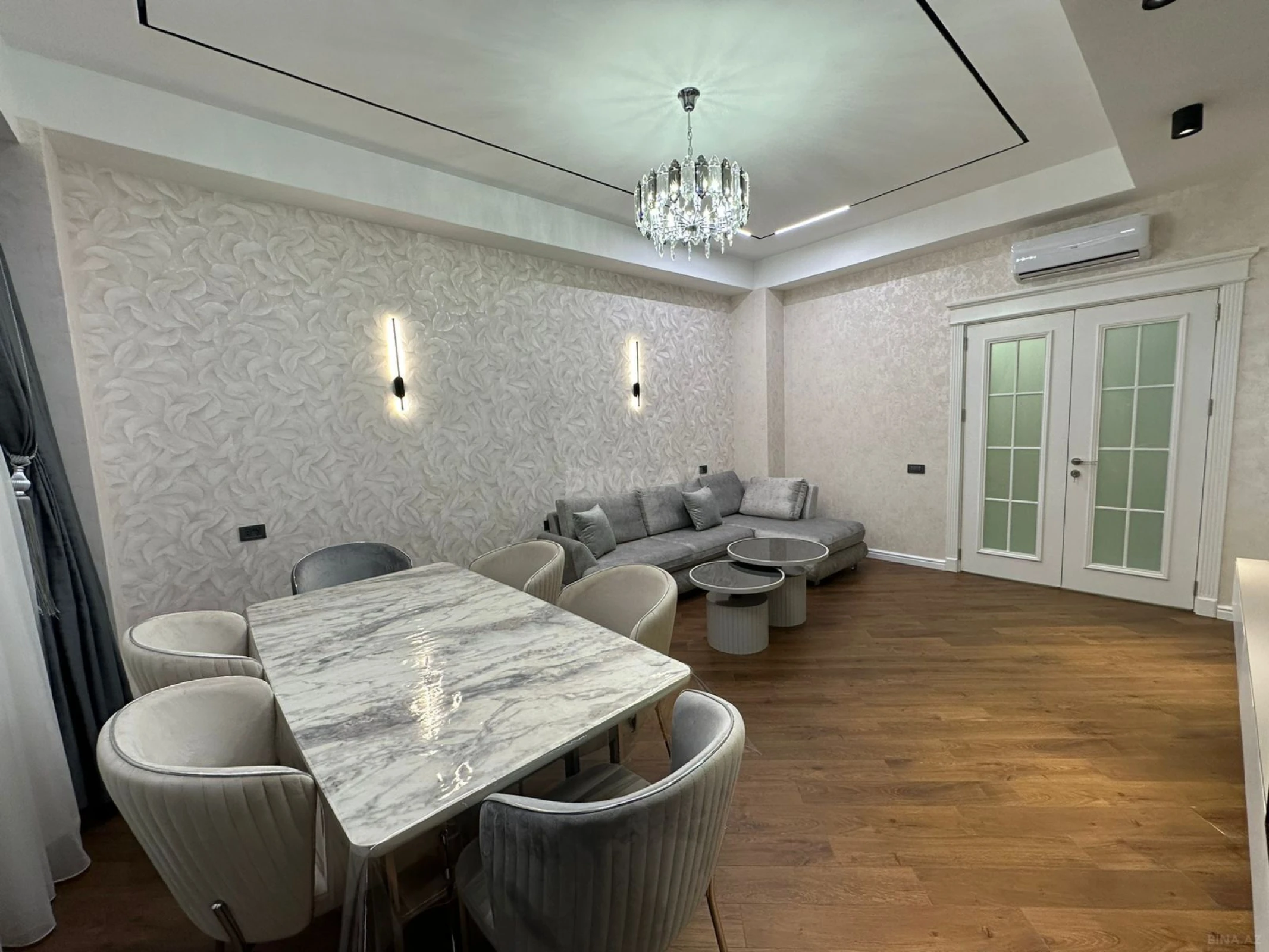 Kirayə verilir 3 otaqlı mənzil 140 m²