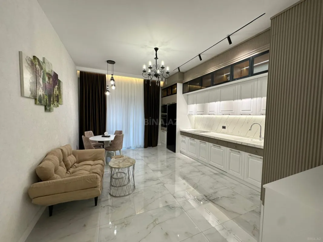 Kirayə verilir 3 otaqlı mənzil 140 m²