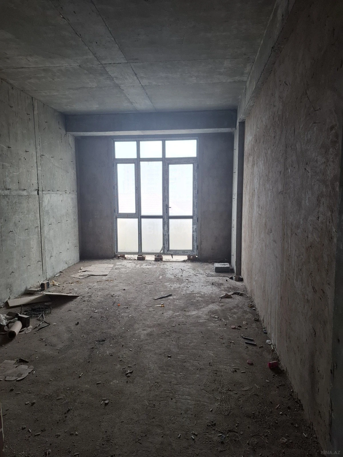 Satılır 1 otaqlı mənzil 65 m²