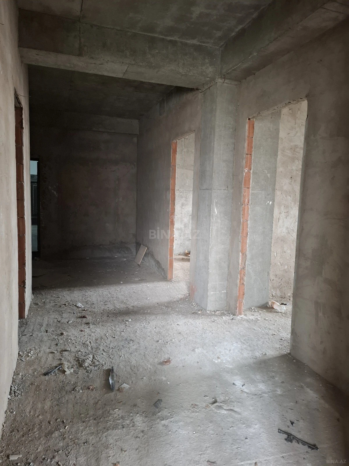 Satılır 1 otaqlı mənzil 65 m²