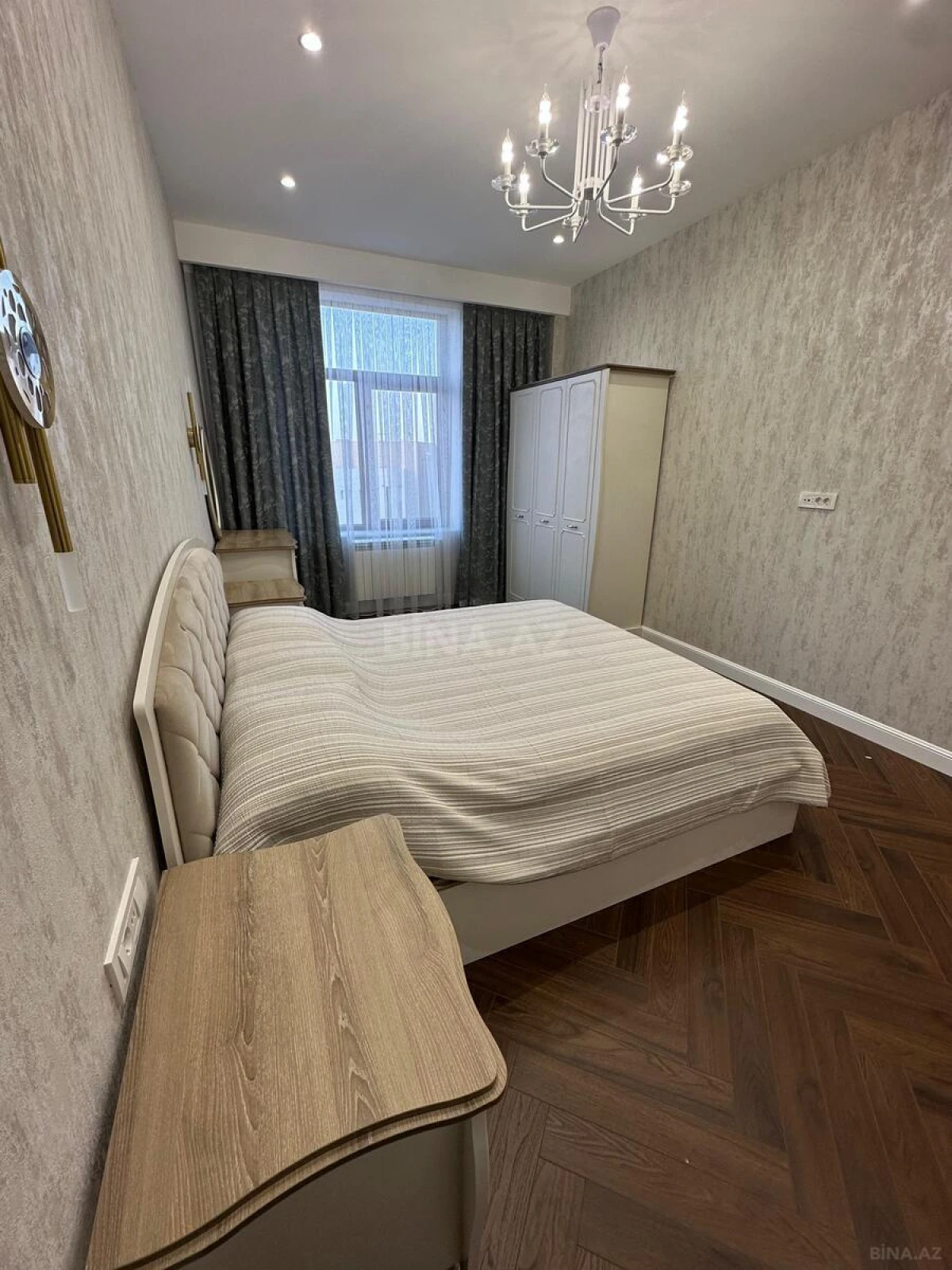 Kirayə verilir 3 otaqlı mənzil 140 m²