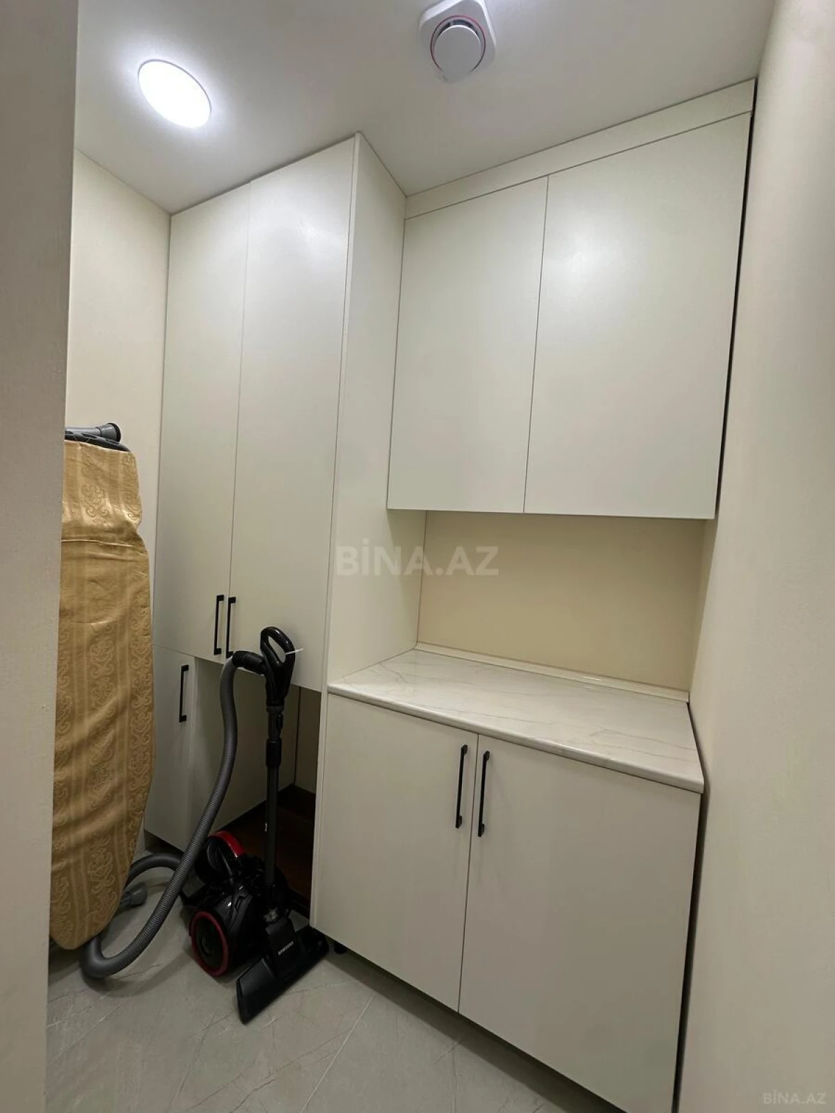 Kirayə verilir 3 otaqlı mənzil 140 m²