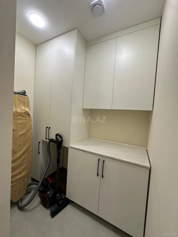 Kirayə verilir 3 otaqlı mənzil 140 m²